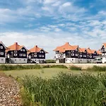 8 Person On A In Апартаменты Богенсе